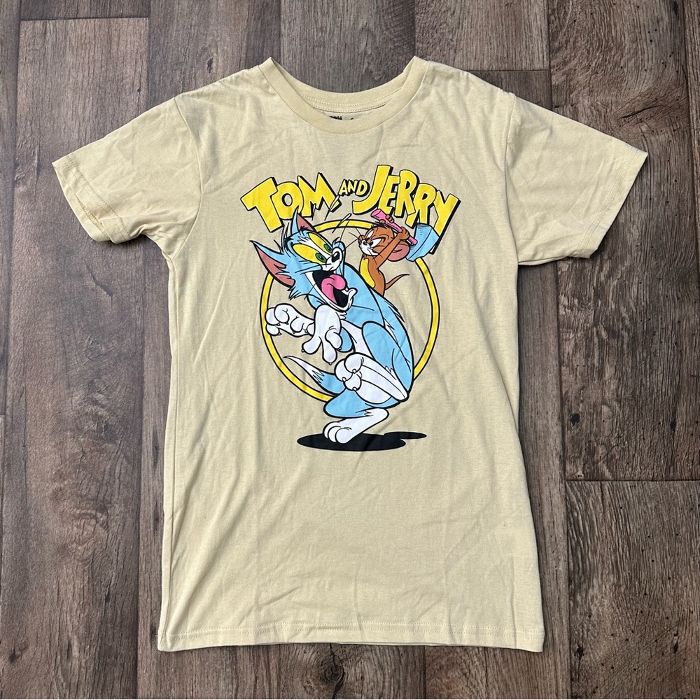 Tom & Jerry Graphic Short Sleeve T-Shirt Womens size S Beige Tan